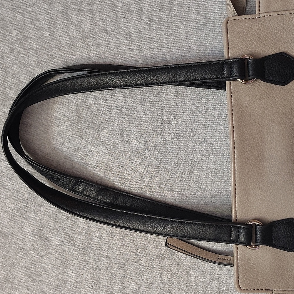 NICOLE MILLER NEW YORK - WOMENS HAND BAG- PURSE 👜👜👜 SHOULDER BAG - Picture 3 of 16